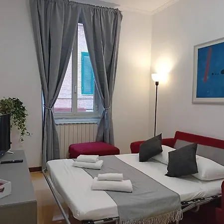 Apartment Vatican Elvira 2 *